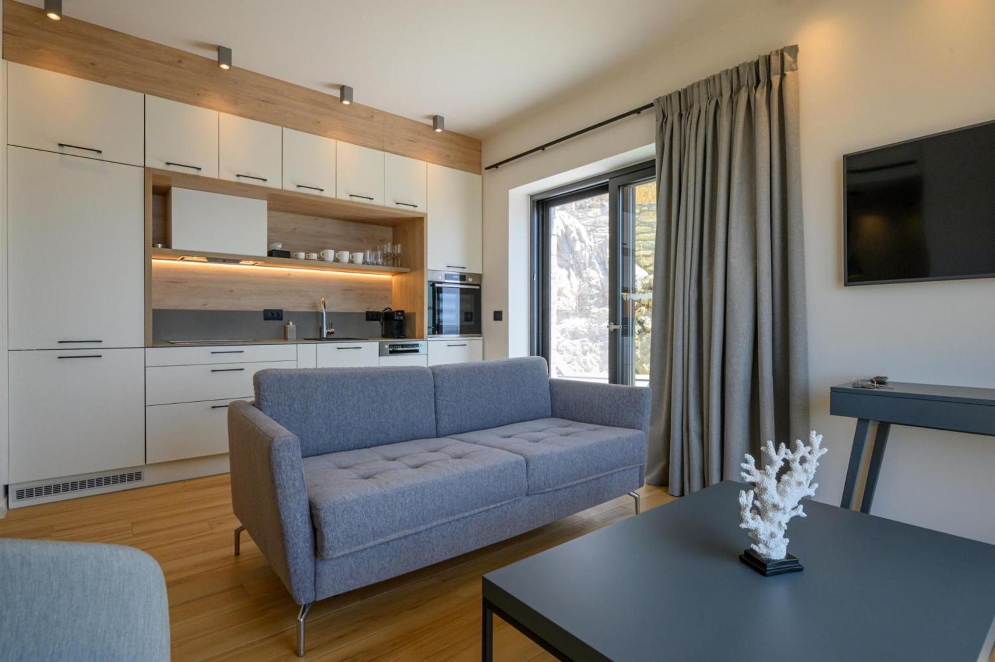 Mani Suites Ágios Nikolaos Exterior foto