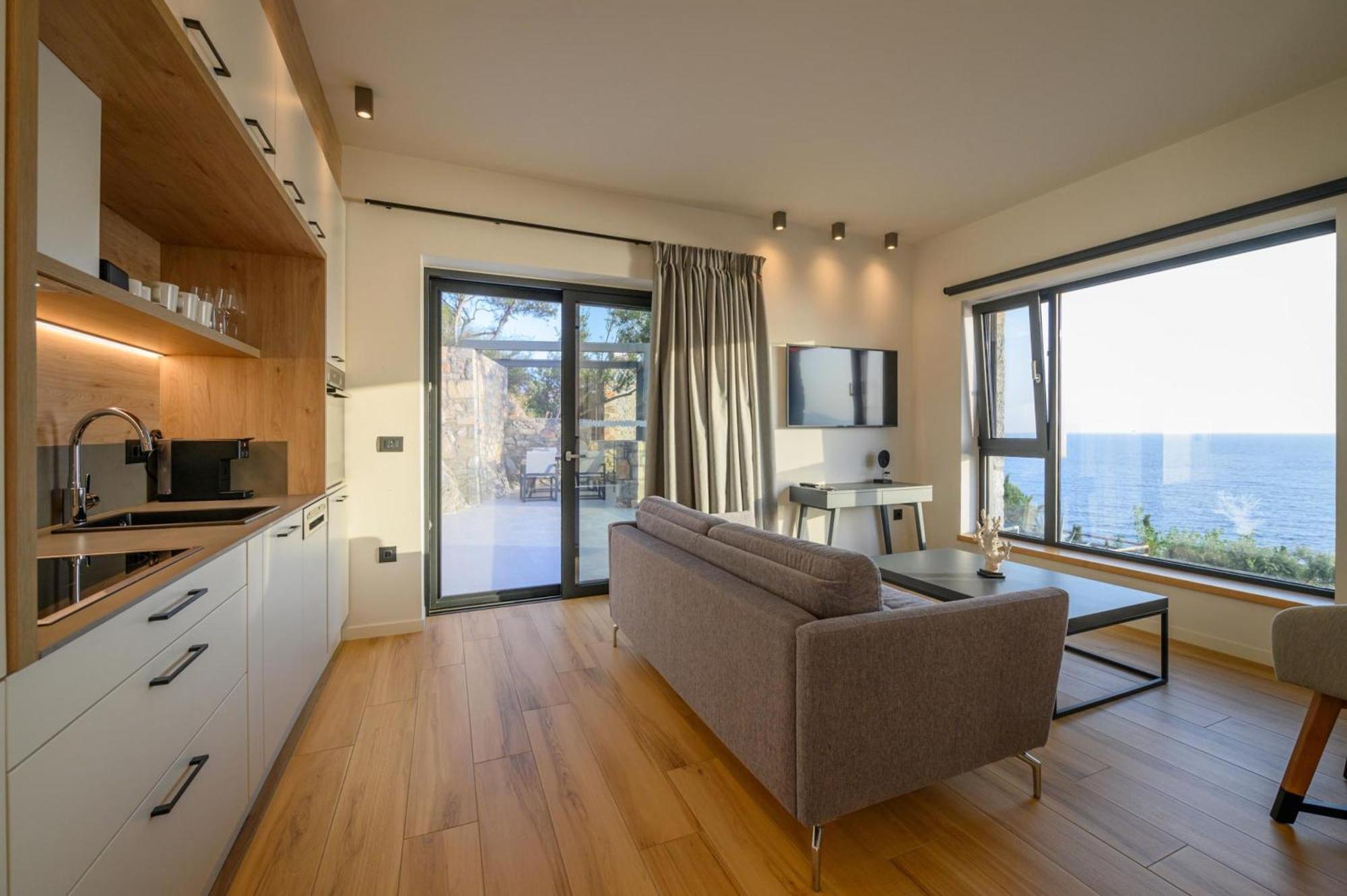 Mani Suites Ágios Nikolaos Exterior foto