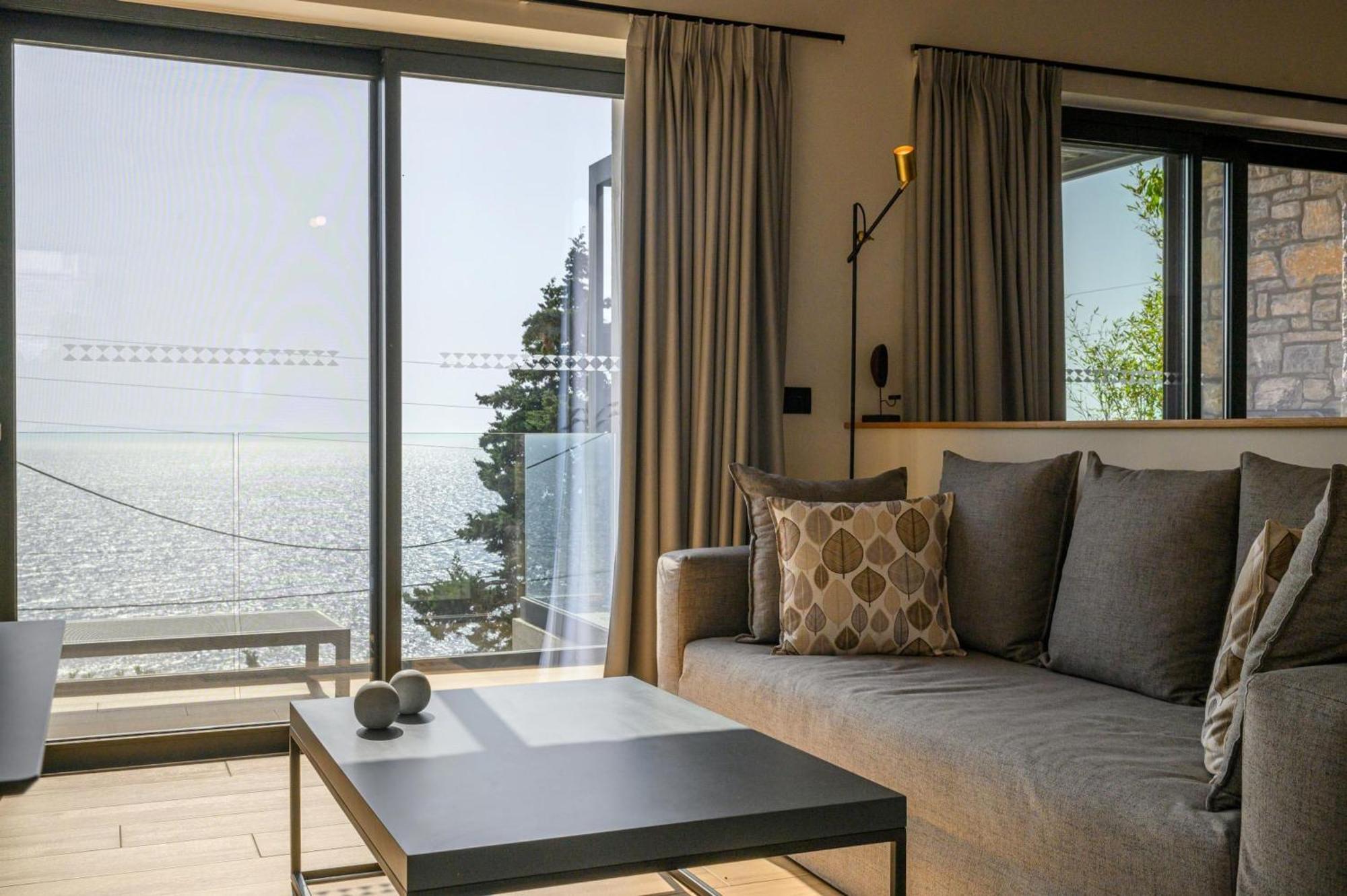 Mani Suites Ágios Nikolaos Exterior foto