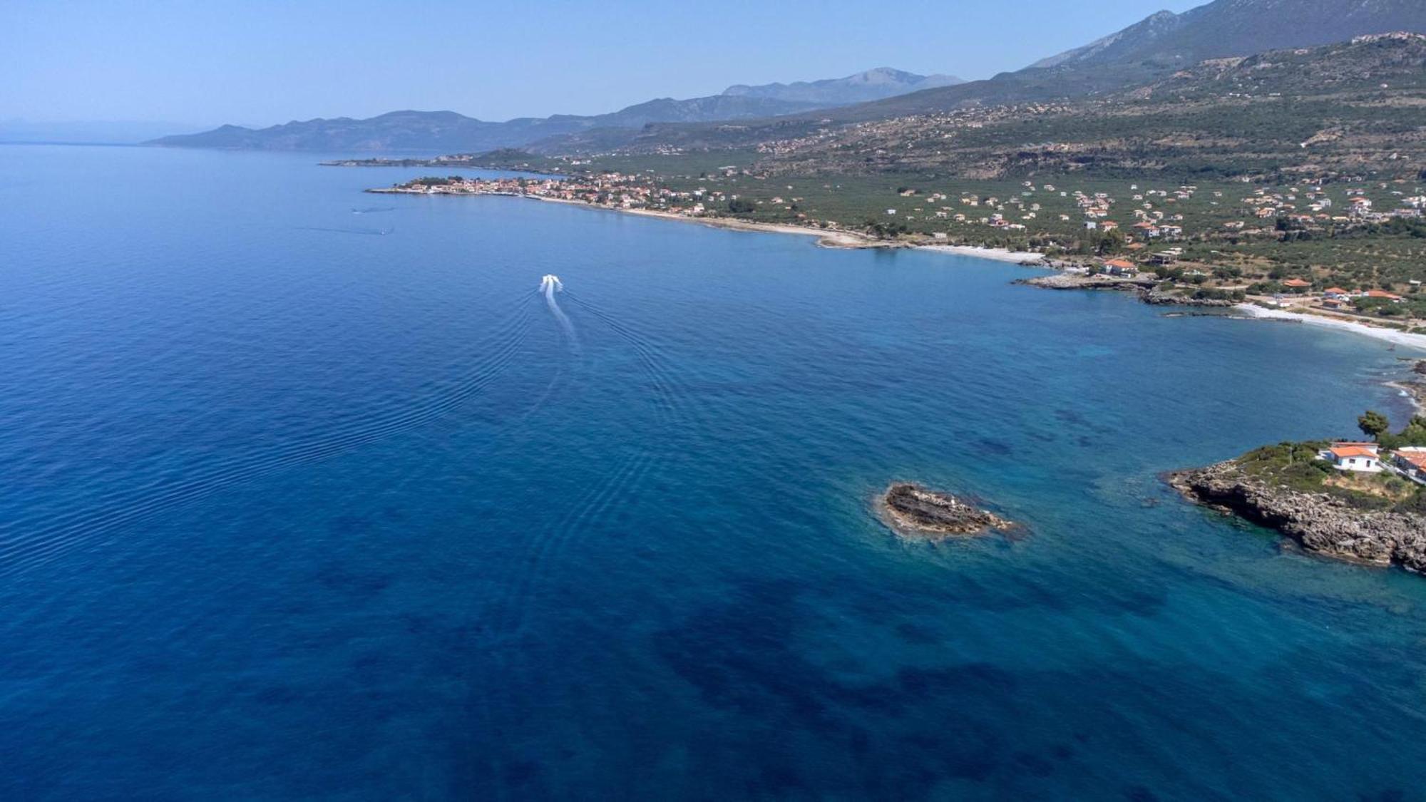 Mani Suites Ágios Nikolaos Exterior foto