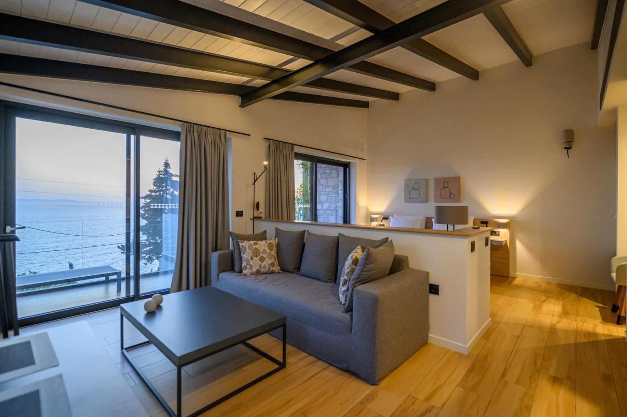 Mani Suites Ágios Nikolaos Exterior foto